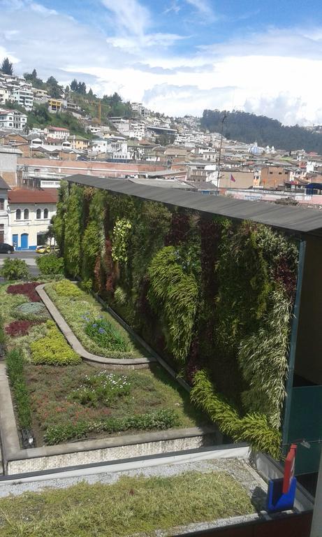 Hostal Mediodia Quito Exteriör bild