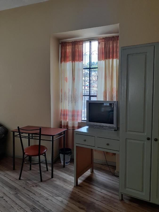 Hostal Mediodia Quito Exteriör bild