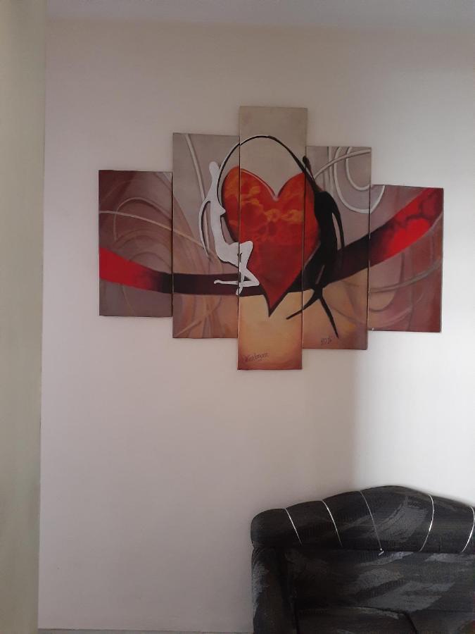 Hostal Mediodia Quito Exteriör bild
