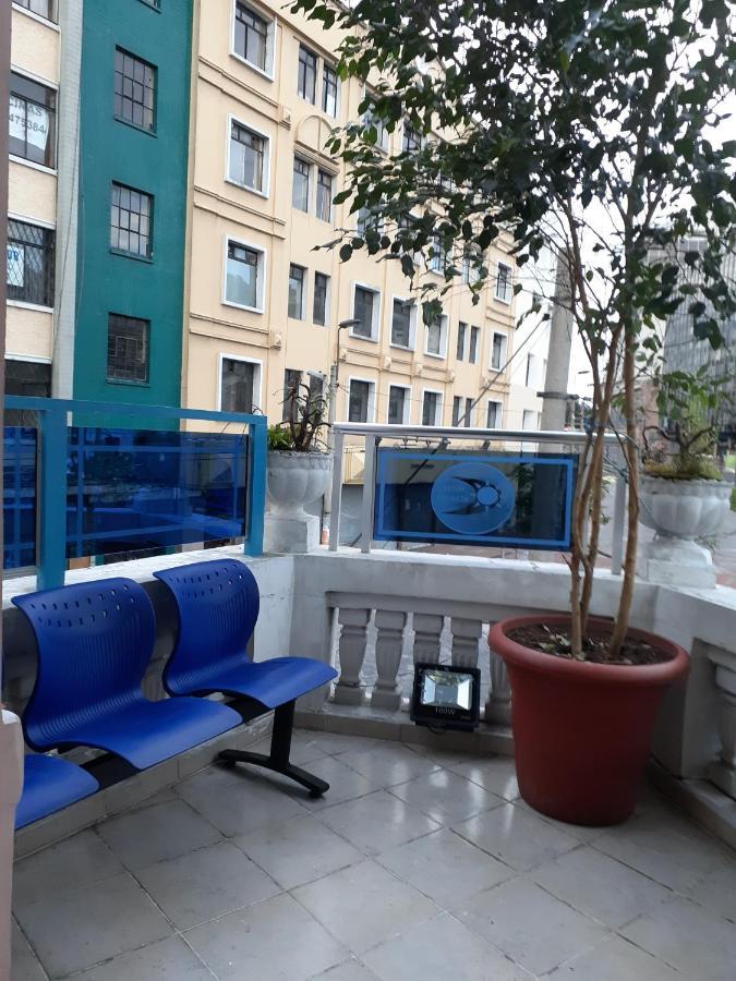 Hostal Mediodia Quito Exteriör bild