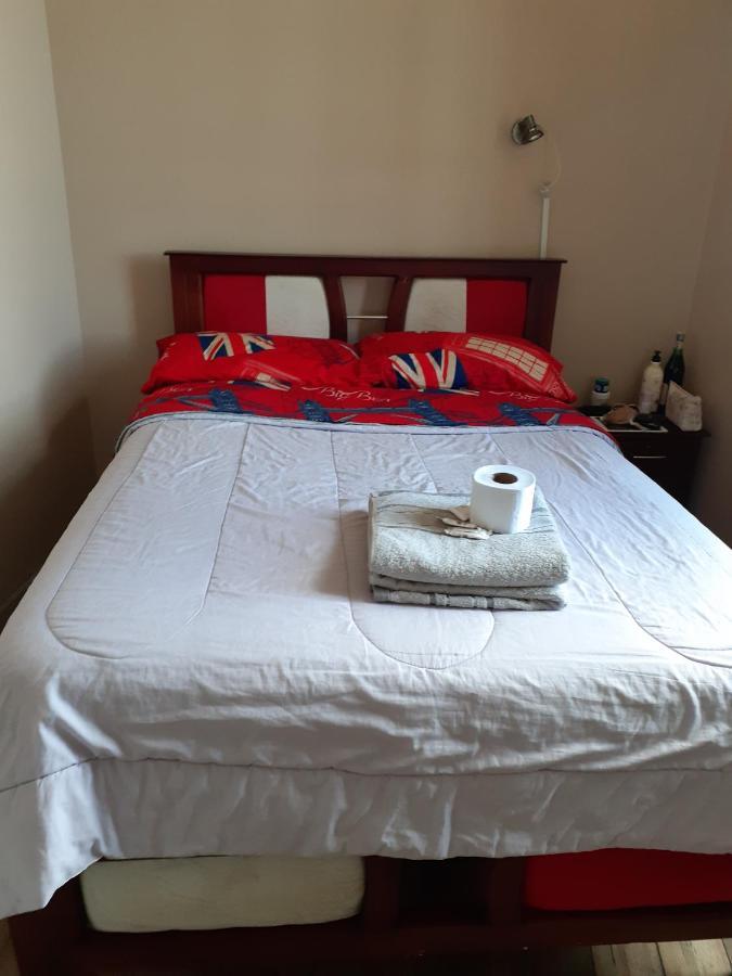 Hostal Mediodia Quito Exteriör bild