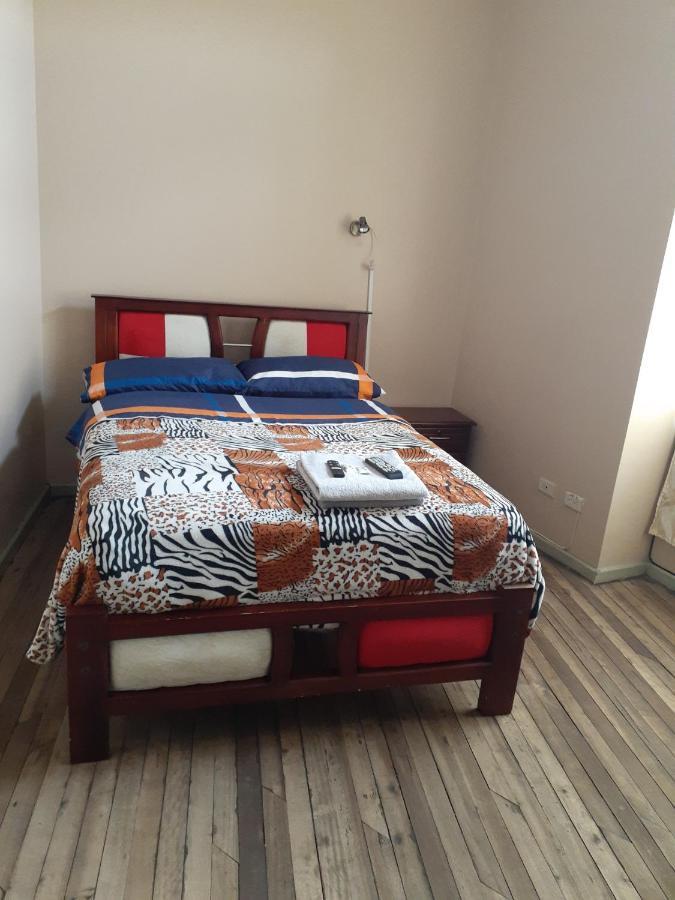 Hostal Mediodia Quito Exteriör bild